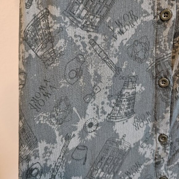 Torrid Doctor Who Peasant Graphic Print Button Tie Front Crinkle Gauze Blouse 5X - Picture 3 of 12